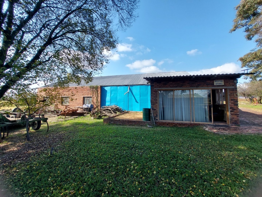 14 Bedroom Property for Sale in Krokodildrift A H North West